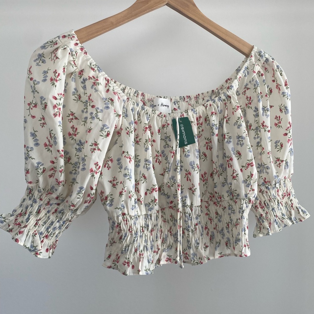 NWT Love + Harmony Floral Cropped Blouse